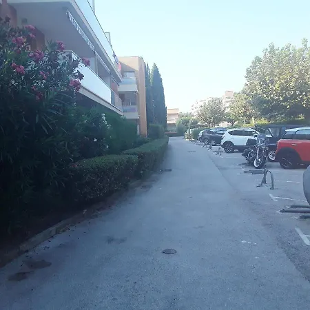 D'une A Sur A 50 M De La Avec Terrasse Amenagee * Cavalaire-sur-Mer
