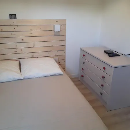 A Avec Terrasse Apartamento *